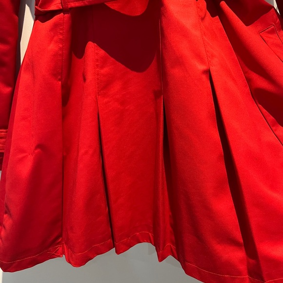 Ladies Red Trench coat - Picture 6 of 6